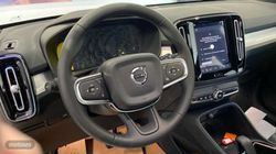 Volvo XC40 XC40 2.0 B3 MHEV CORE DCT 163 5P - Miniatura 9