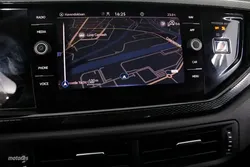 Volkswagen Polo 1.0 TSI LIFE DSG AUTO 95CV 5P # IVA DEDUCIBLE,NAVI,PARKTRONIC,CAMARA TRASERA - Miniatura 16