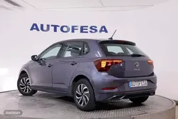 Volkswagen Polo 1.0 TSI LIFE DSG AUTO 95CV 5P # IVA DEDUCIBLE,NAVI,PARKTRONIC,CAMARA TRASERA - Miniatura 5