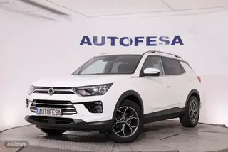 Ssangyong Korando G15T LINE AUTO 4X2 163CV 5P # NAVY,PARKTORNIC,CAMARA TRASERA - Foto 1