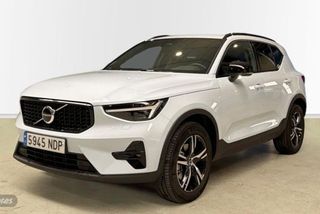 Volvo XC40 Plus, B3 Mild hybrid, Gasolina, Dark - Foto 1