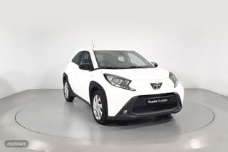 Toyota Aygo X Cross 1.0 VVT-I PLAY 5P - Foto 1