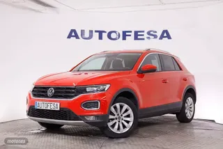 Volkswagen T-Roc 2.0 TDI ADVANCE 150CV 5P OPCIONALES 2616 EUROS # IVA DEDUCIBLE,NAVY,CAMARA TRASERA,PARKTRONIC - Foto 1