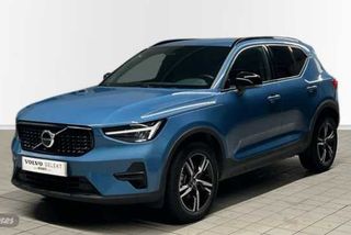 Volvo XC40 XC40 Plus, B3 Mild hybrid, Gasolina, Dark - Foto 1
