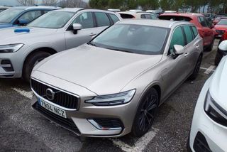 Volvo V 60 V60 Core, T6 AWD Híbrido enchufable, Eléctrico/Gasolina, Bright - Foto 1