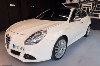 Alfa Romeo Giulietta Distinctive - Foto 1