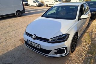 Volkswagen Golf (O) GTE 1.4 TSI e-Power 150kW (204CV) DSG - Foto 1