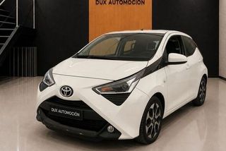 Toyota Aygo 5p 70 x-play - Foto 1