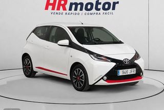 Toyota Aygo 70 x-play business 51 kW (69 CV) - Foto 1