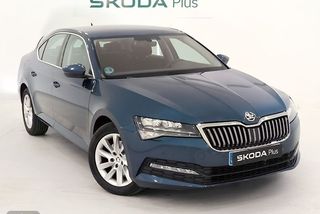 Skoda Superb - Foto 1