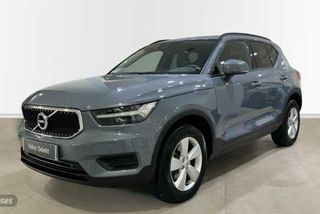 Volvo XC40 XC40 Momentum Core B3 mild hybrid Automatic - Foto 1
