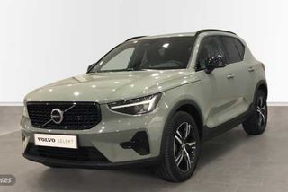 Volvo XC40 XC40 Plus, B3 Mild hybrid, Gasolina, Dark - Foto 1