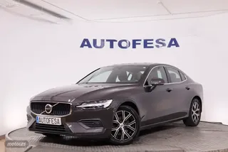 Volvo S60 2.0 B4 FWD CORE AUTO 197CV 4P # IVA DEDUCIBLE,NAVY,PARKTRONIC,CAMARA TRASERA - Foto 1