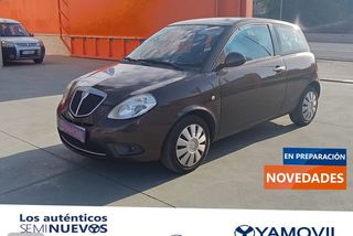 Lancia Ypsilon 1.2 8v Oro 51 kW (69 CV) - Foto 1