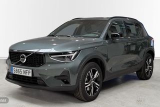 Volvo XC40 Plus, B3 Mild hybrid, Gasolina, Dark - Foto 1