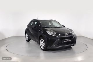 Toyota Aygo X Cross 1.0 VVT-I PLAY 5P - Foto 1
