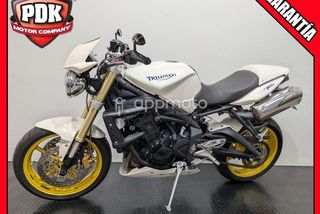 Triumph Street  - Foto 1
