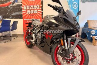 Suzuki Gsx-8r  - Foto 1