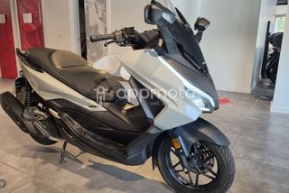 Honda Forza 125  - Foto 1