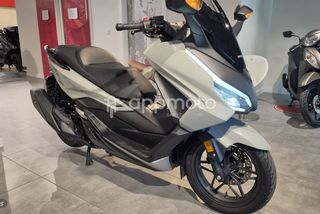 Honda Forza 350  - Foto 1