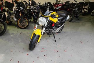Ducati Monster + - Foto 1