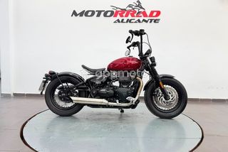 Triumph Bonneville Bobber  - Foto 1