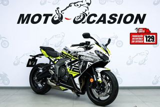 Triumph Daytona 660  - Foto 1