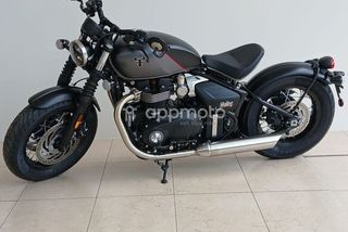 Triumph Bonneville Bobber  - Foto 1
