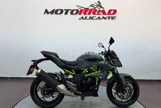 Kawasaki Z125  - Foto 1