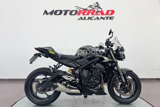 Triumph Street Triple 765  - Foto 1