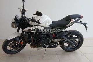 Triumph Street Triple 765  - Foto 1