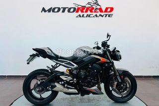 Triumph Street Triple 765  - Foto 1