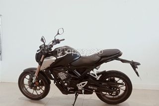 Honda Cb125r  - Foto 1
