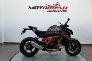 KTM 1390 Super Duke  - Foto 1
