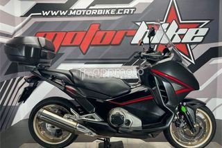Honda Integra A 750) - Foto 1