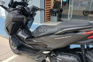 Honda Forza 125  - Foto 1