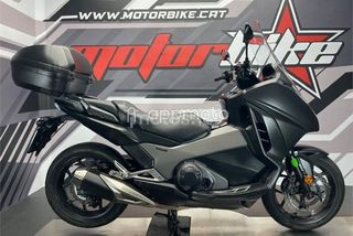 Honda Integra A 750) - Foto 1