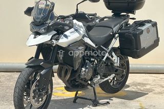 Triumph Tiger 900  - Foto 1