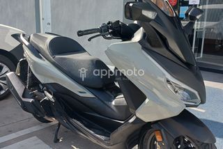 Honda Forza 125  - Foto 1