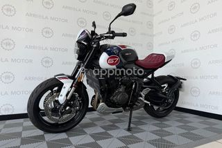 Triumph Trident 660  - Foto 1