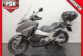 Honda Integra A 750) - Foto 1