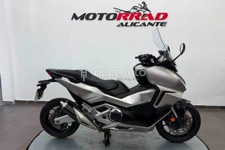 Honda Forza 750  - Foto 1