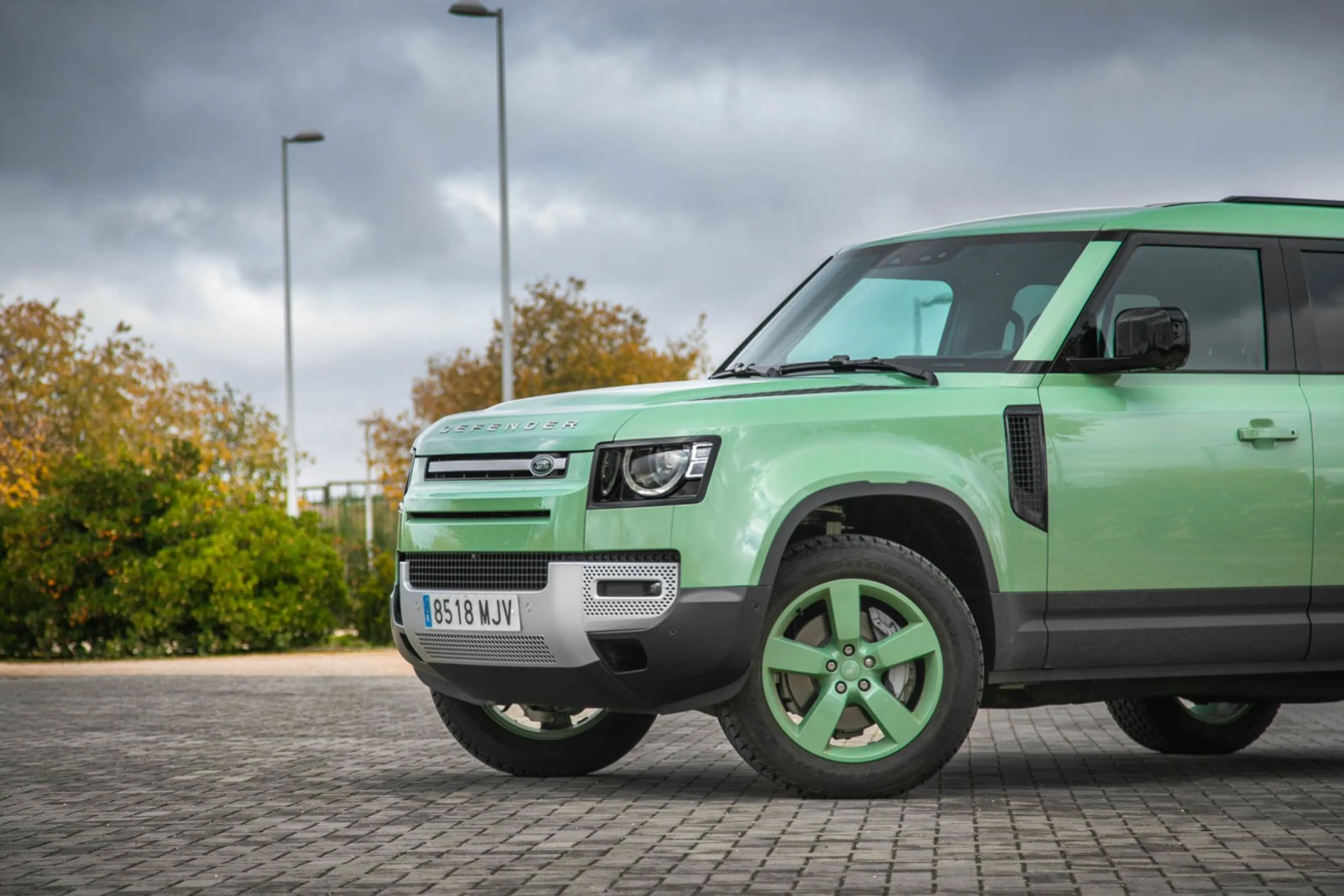 Prueba Land Rover Defender 110 P400e 75th Limited Edition, la opción más  ¿sostenible?